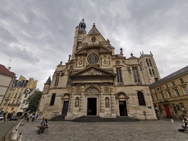 Saint-Etienne-du-mont church