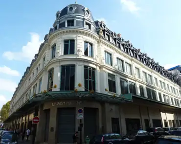 MEMO0013 Le bon marché, a large department store. Orignal building (1886).