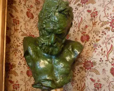 p1040664 Bronze of Hugo by Rodin, posthumous: 1900-1908.
