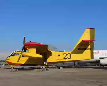 IMG_9780 Canadair, amphibious water-bomber, Canada, 290 km/h, 2750 km, 5400 kg of water.