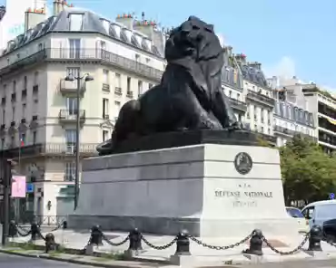 img_0199 Denfert-Rochereau square: a small-scale replica of the Belfort lion (by Bartholdi), which stands in the eastern city of Belfort and was erected to commemorate...