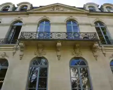 P1140847 Rear facade.