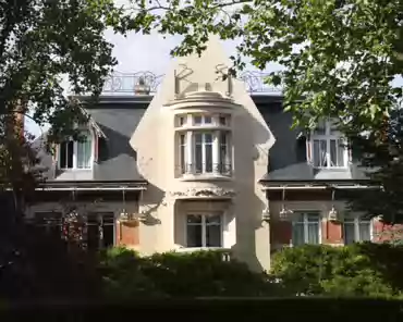 IMG_8035 Villa Berthe, built by Hector Guimard in 1896, in the Art Nouveau style.