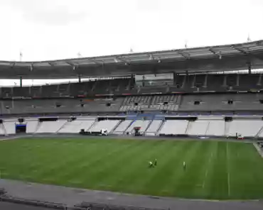 IMG_6882 There are 177 private boxes in addition to a 400 sqm presidential box, used by the French President every year when s/he attends the final of the soccer French...