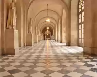 252 Gallery with casts of statues of French kings and queens.