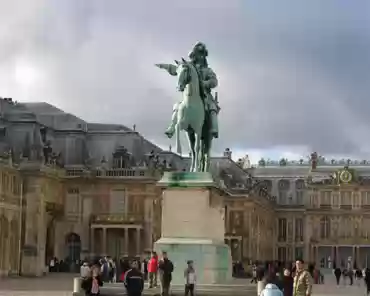 IMG_0592 Statue of Louis XIV.