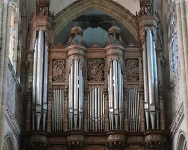 IMG_7743 18th century organ, late 16th century wooden panels.