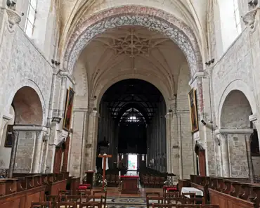 IMG_20220522_161021 Romanesque nave.