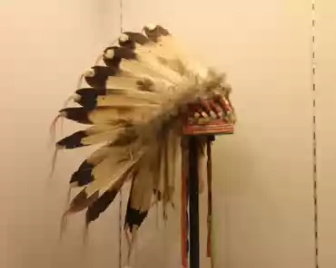 IMG_1533 War bonnet, Blackfoot indians, early 20th century. Royal eagle feathers, quill, stoat fur.