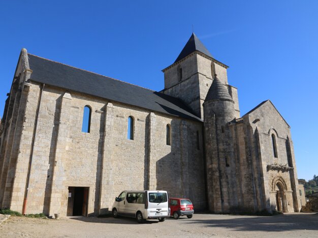 Saint-Savinien Church