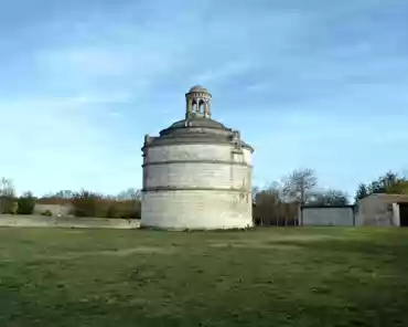 P1290736 Dovecote, Renaissance.