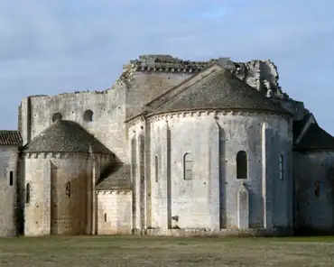 P1290735 Trizay monastery, 12-17th centuries.