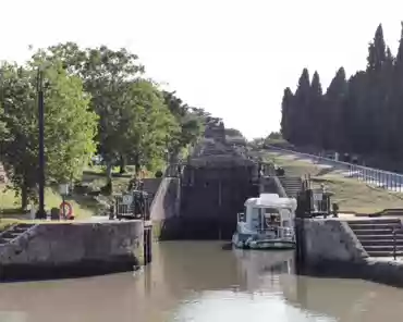 IMG_20210729_180034 Canal du midi, built in the 17th century between Toulouse and the Mediterranean sea, 241 km. In Béziers, the Fonseranes set of 8 locks allow to climb...