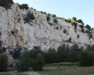 img_4360 Limestone cliff.