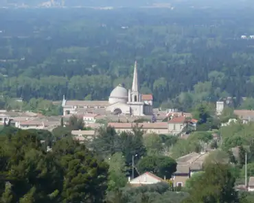 072 The church of the nearby city of Saint Rémy de Provence.