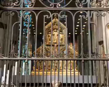IMG_9262 Shrine of the 3 holy kings, crafted by Nicholas de Verdun in 1190-1220 to house the relics of the 3 holy kings, which were brought from Milan to Cologne in...
