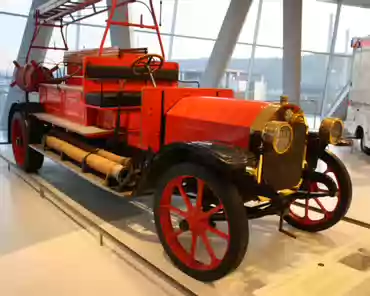 IMG_1646 Benz Feuerwehr-Motorspritze, 1912, 4 cylinders, 8588 cm3, 58 HP, 40 km/h. Around 1910, when gasoline-engined fire-fighting vehicles gradually became...