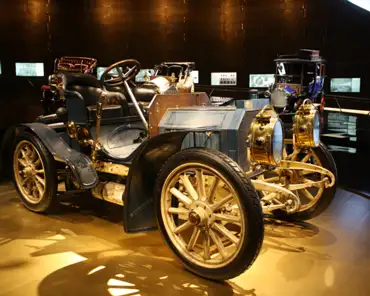 IMG_1605 Mercedes-Simplex 40PS, 1902, 4 cylinders, 6.8L, 40 HP, 80 km/h. This Mercedes-Simplex is the oldest Mercedes still in existence. It was the direct successor to...
