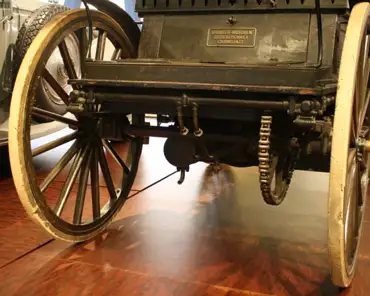 IMG_1661 Daimler motor-strassenwagen, 1892, 2 HP, 762 cm3, 22 km/h, produced until 1895 (12 units).