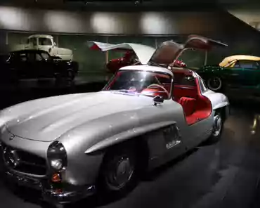 IMG_1638 Mercedes-Benz 300 SL coupe. The lightweight, sturdy