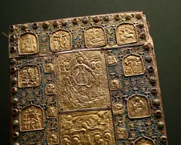 img_1956 Gospel book cover studded with colored stones and adorned with a filigree enamel decoration and cast gilt plaquettes depicting scenes from the 12 great feasts;...