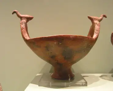 pb300559 Bowl, ca 1900 BC.