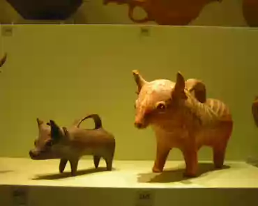 pb300572 Zoomorphic rhytons (liquid container). ca. 1400-1200 BC.