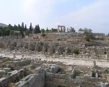 pa250050 Lechaion road and the temple of Apollo.