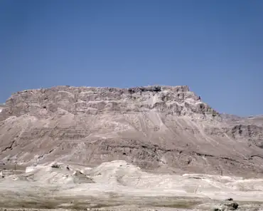 P1050809 Plateau of Masada, 450 above the Dead Sea level (slightly above the average oceans' level), 600x300 meters. Judea king Herod (37-4 BCE) chose Masada as his...