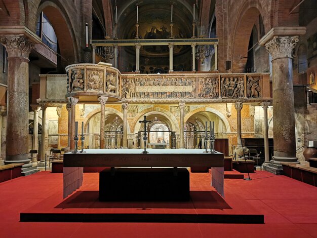 Rood screen