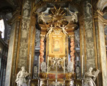 IMG_2906 Baroque altar, mid-18th century.