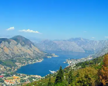 p8270327 The bay of Kotor, also called Kotor fjord (the largest fjord in southern Europe), known since the antiquity, 87km^2, 30m deep, 28km long, is surrounded by...