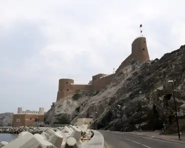 20170217-112045 Al Jalaili Fort.