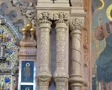 P1270633 Iconostasis.