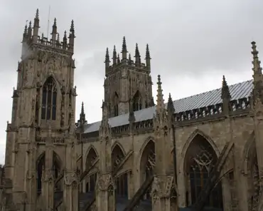 img_9497 The York Minster was built over a Norman church, itself built on top of a Roman fort. It was built between 1220 (transept) and 1472 (front end: 1280-1350; East...