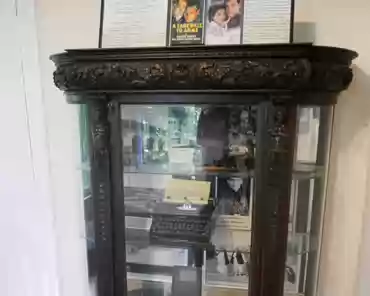 P1050793 Nanny's bedroom.