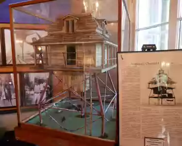 P1050801 Boys' bedroom.