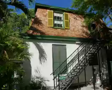 P1050810 Hemingway's office.