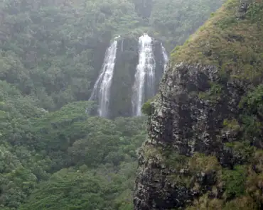 P1140136 Opaeka'a falls, 46m tall.