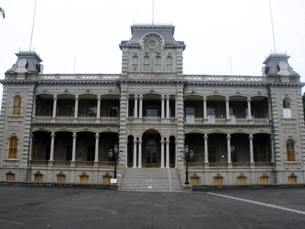 Iolani Palace