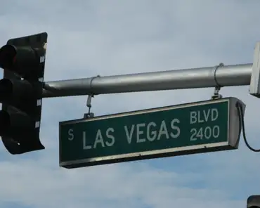 06 Las Vegas Boulevard: the "strip".