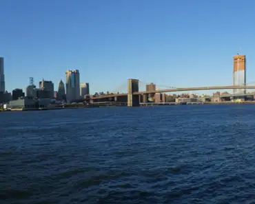 P1000177 Manhattan and Brooklyn bridge.