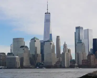 P1150383 Skyline in 2018 with the One World Trade Center replacing the twin towers.