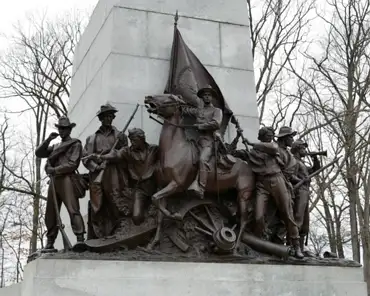 P1100511 Virginia memoral: General Robert E. Lee mounted on "Traveller."