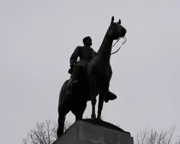 P1100512 Virginia memoral: General Robert E. Lee mounted on 