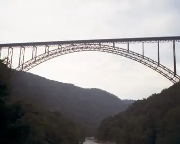 picture_21 Bridge of New River Gorge, WV - the 2nd longest bridge of the world in its category: 923 meters long, 267 meters high, built in 1974.